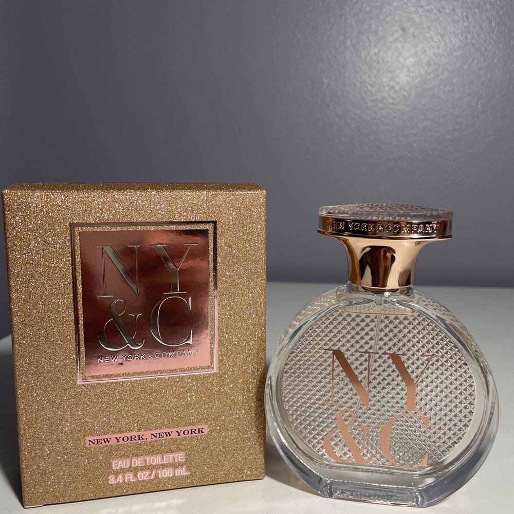 New York New York perfume 3.4 Oz new sealed.